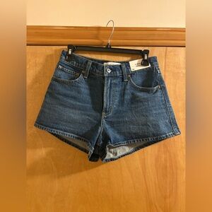 NWT Abercrombie V Waist Jean Shorts